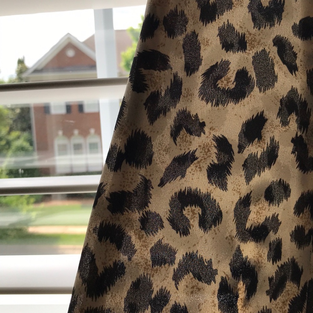 👗 Leopard Print Full length dress 👗 - Picture 2 of 8
